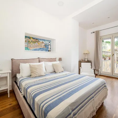 Faraglioni Di Σορέντο