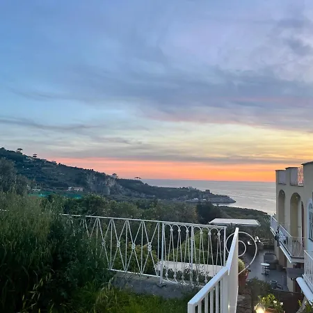 Faraglioni Di Σορέντο