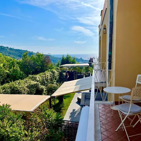 Πανσιόν Faraglioni Di *