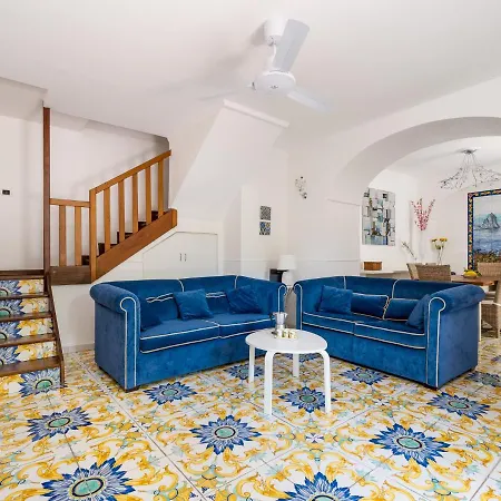 Pensión Faraglioni Di Península Sorrentina