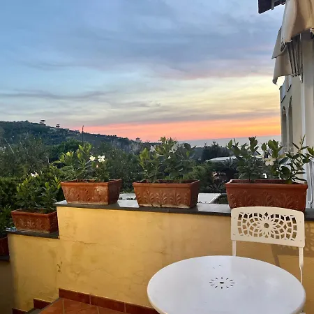 Faraglioni Di * Península Sorrentina