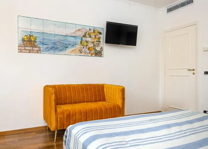 Faraglioni Di * Сорренто