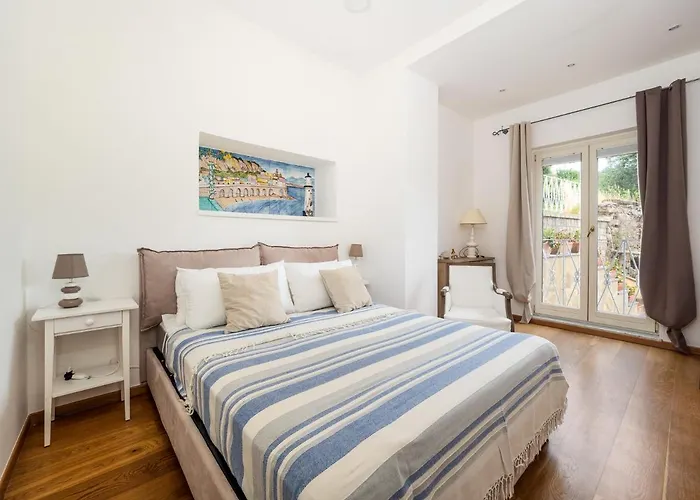 Faraglioni Di Сорренто