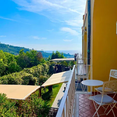 Faraglioni Di Сорренто