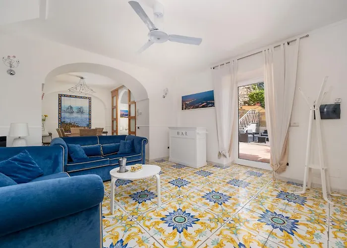 Faraglioni Di Sorrento