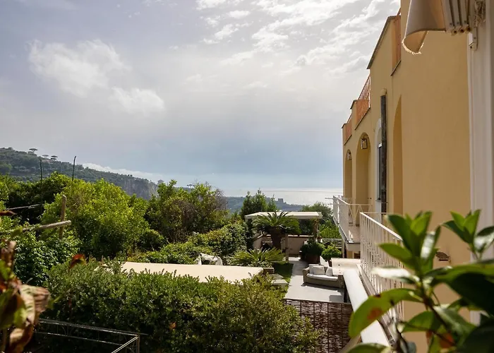 Faraglioni Di Pensión Península Sorrentina