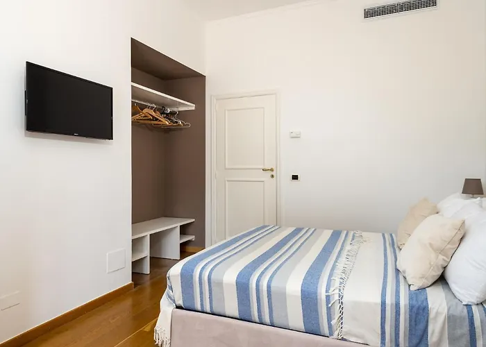 Pensión Faraglioni Di Península Sorrentina