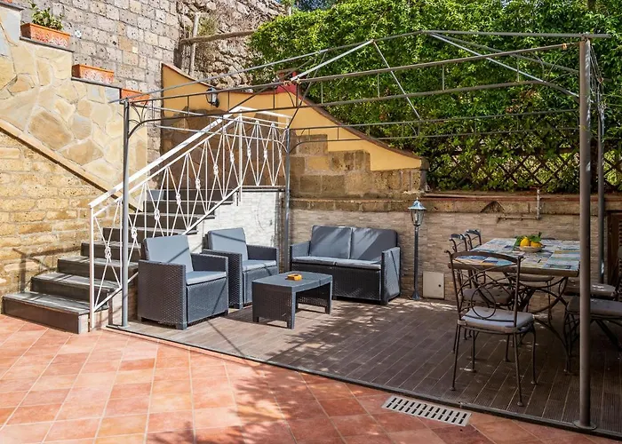 Faraglioni Di Pensión *