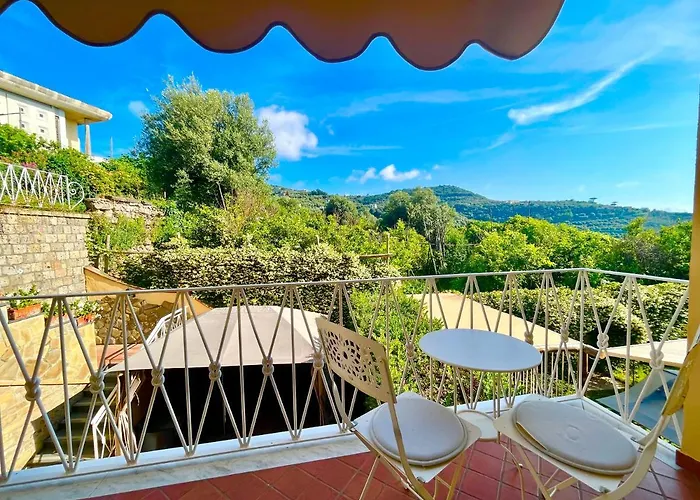 Faraglioni Di Sorrento